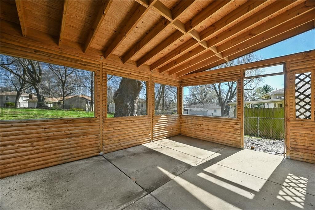 4907 Crescent Avenue — photo 25