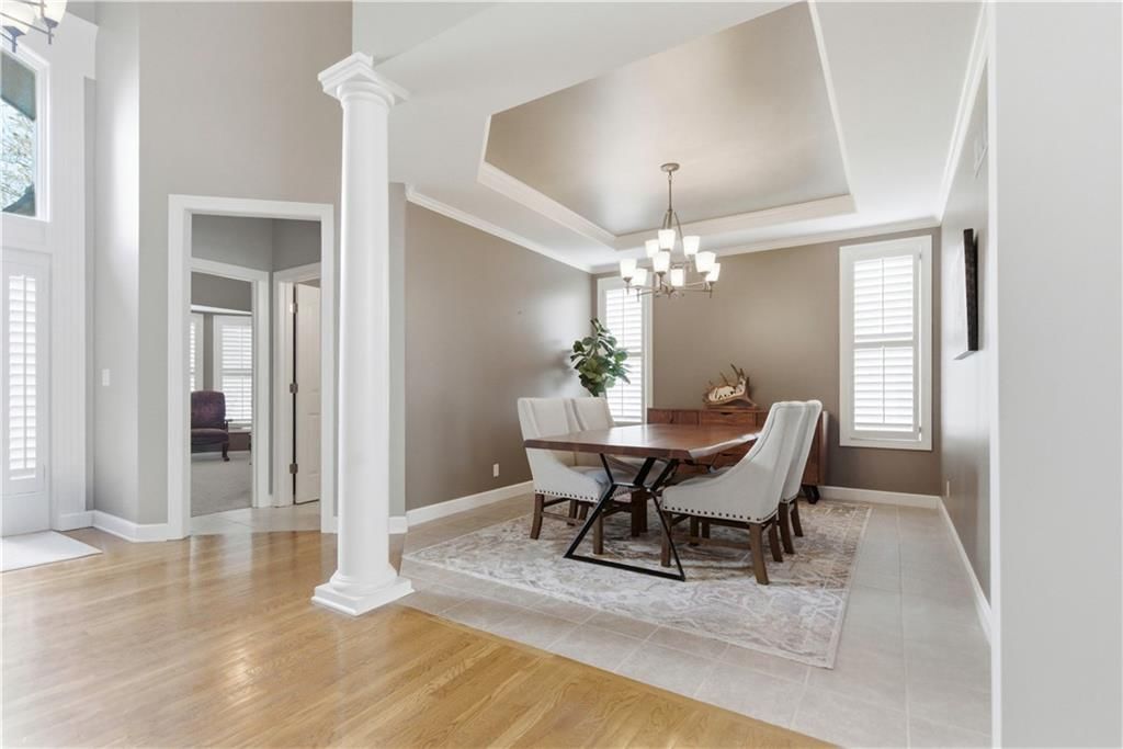 19313 W 98th Street — photo 3