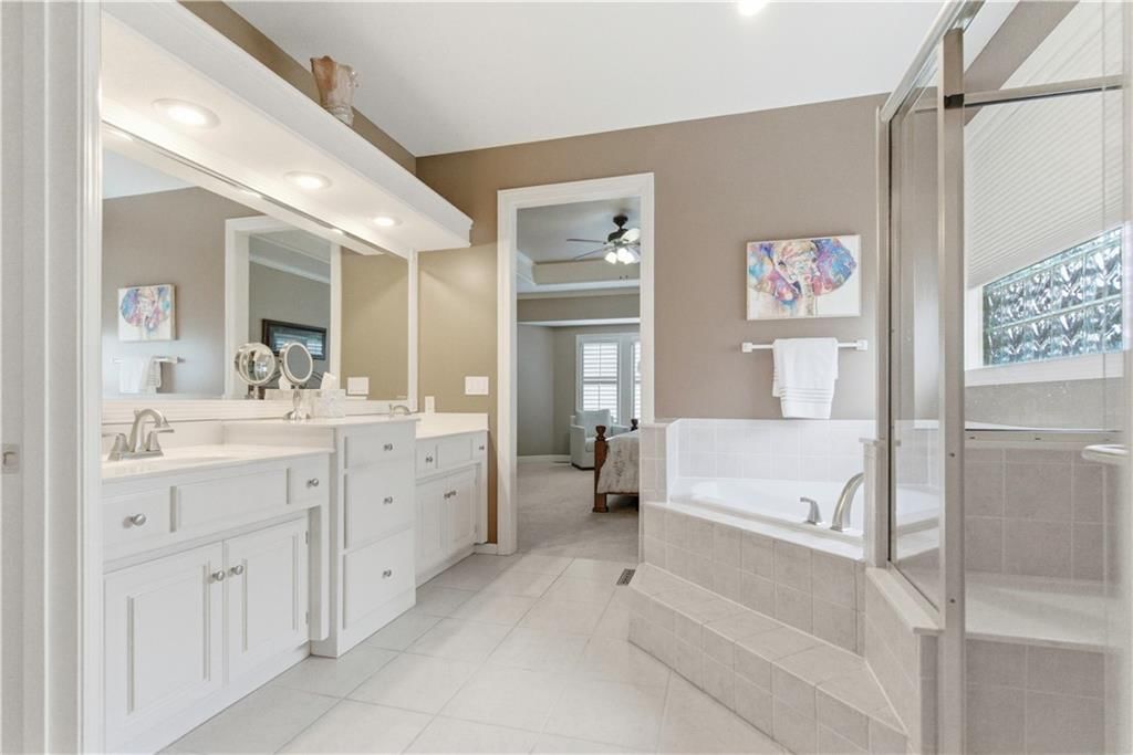 19313 W 98th Street — photo 15