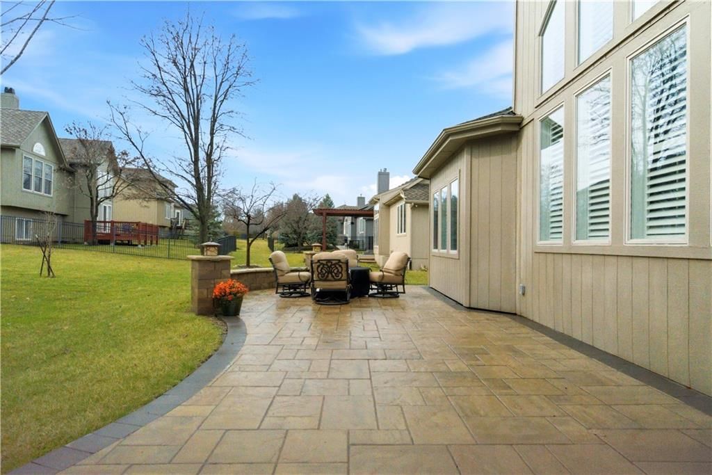 19313 W 98th Street — photo 38