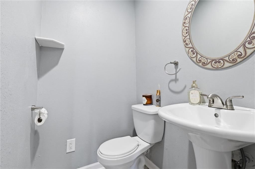 3733 S Thompson Circle — photo 25