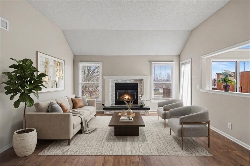 7013 W 157th Terrace — photo 5