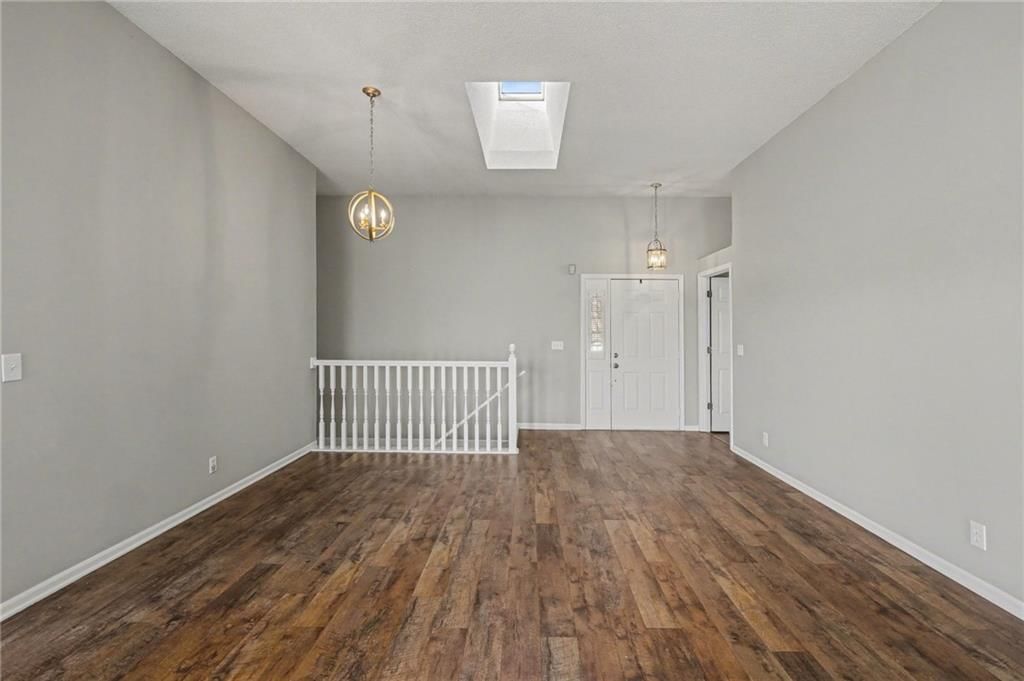 7013 W 157th Terrace — photo 9