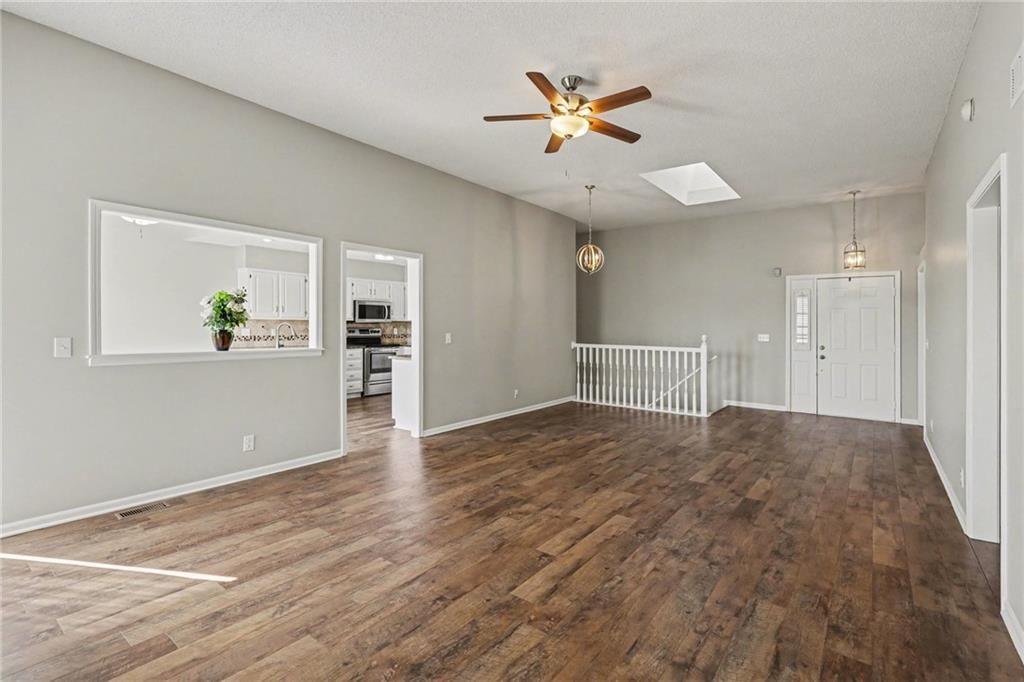 7013 W 157th Terrace — photo 10