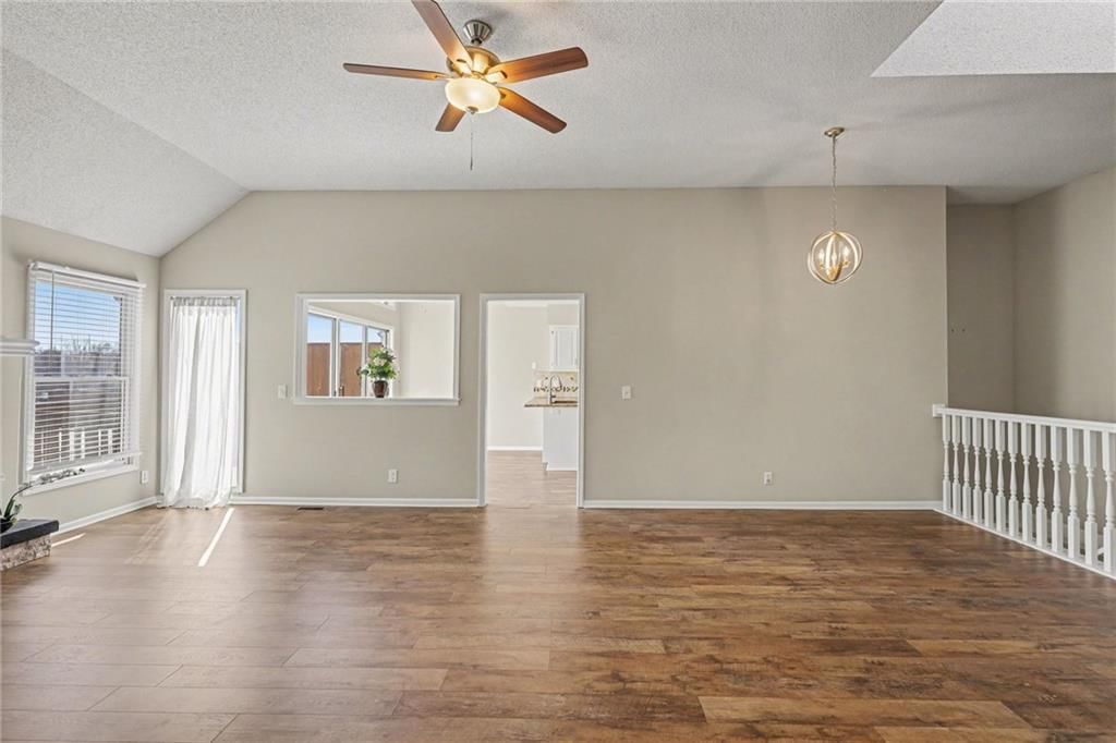 7013 W 157th Terrace — photo 12