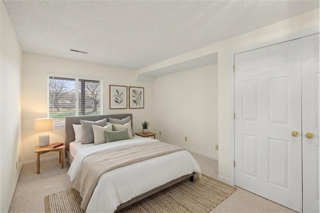 7013 W 157th Terrace — photo 33