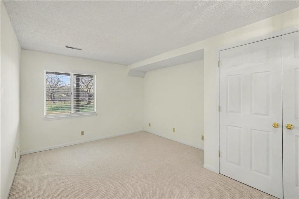 7013 W 157th Terrace — photo 34