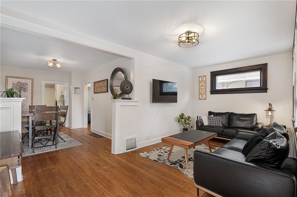 2532 Charlotte Street — photo 5