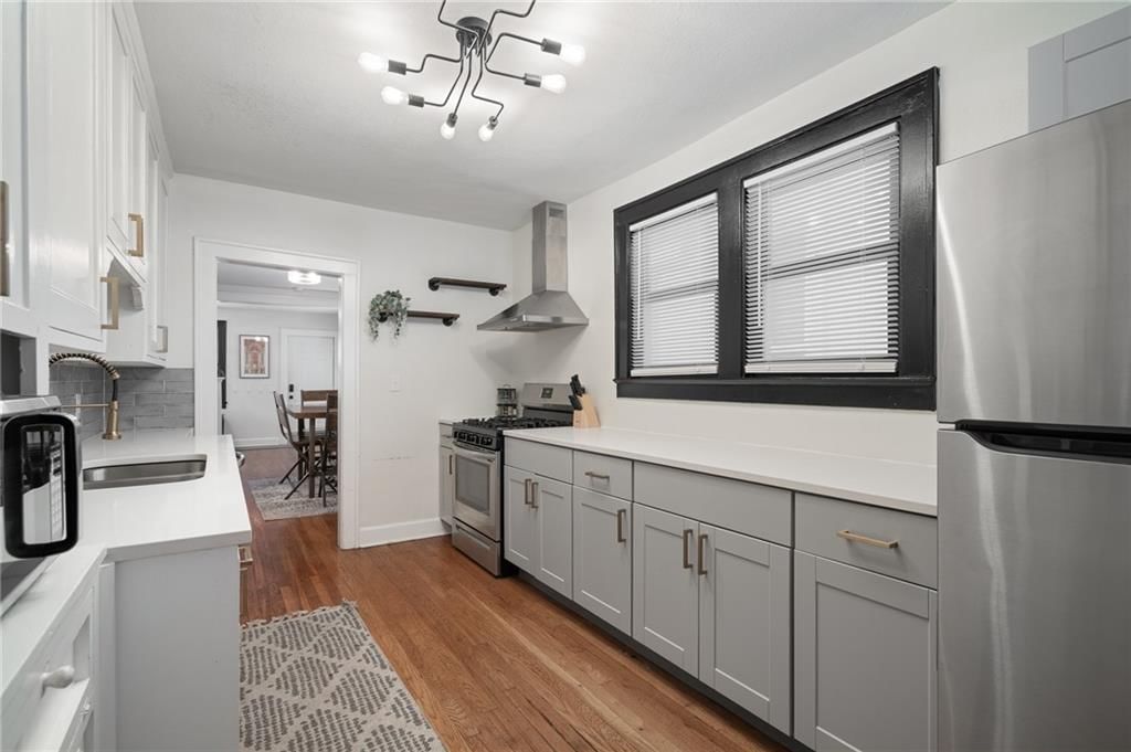 2532 Charlotte Street — photo 12