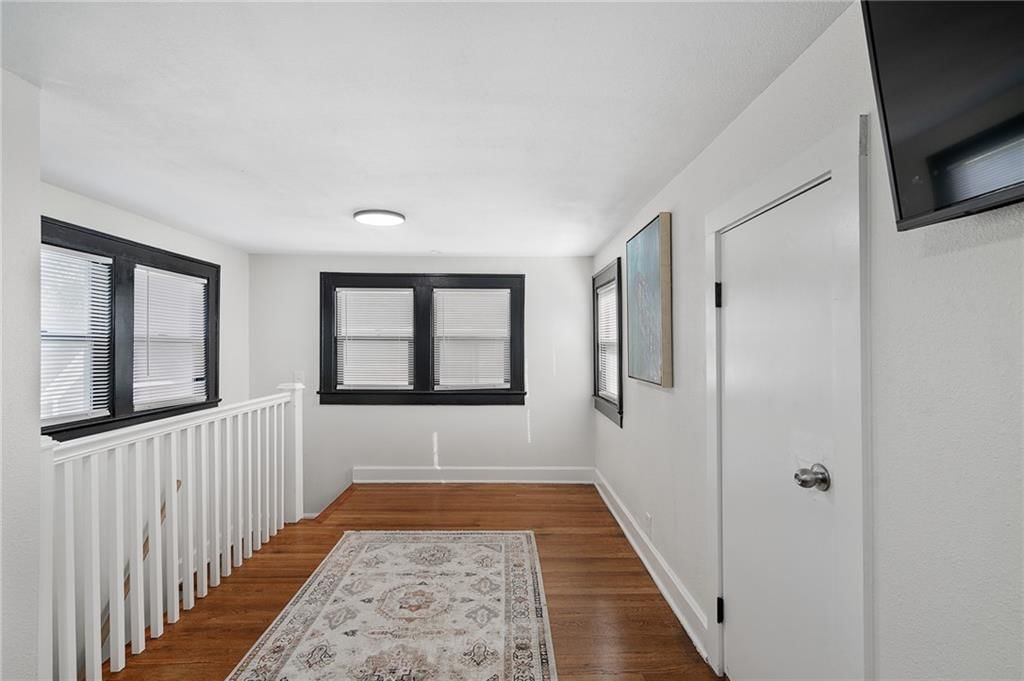 2532 Charlotte Street — photo 19
