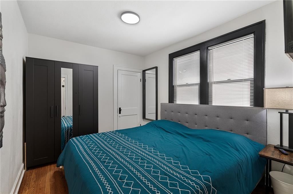 2532 Charlotte Street — photo 20
