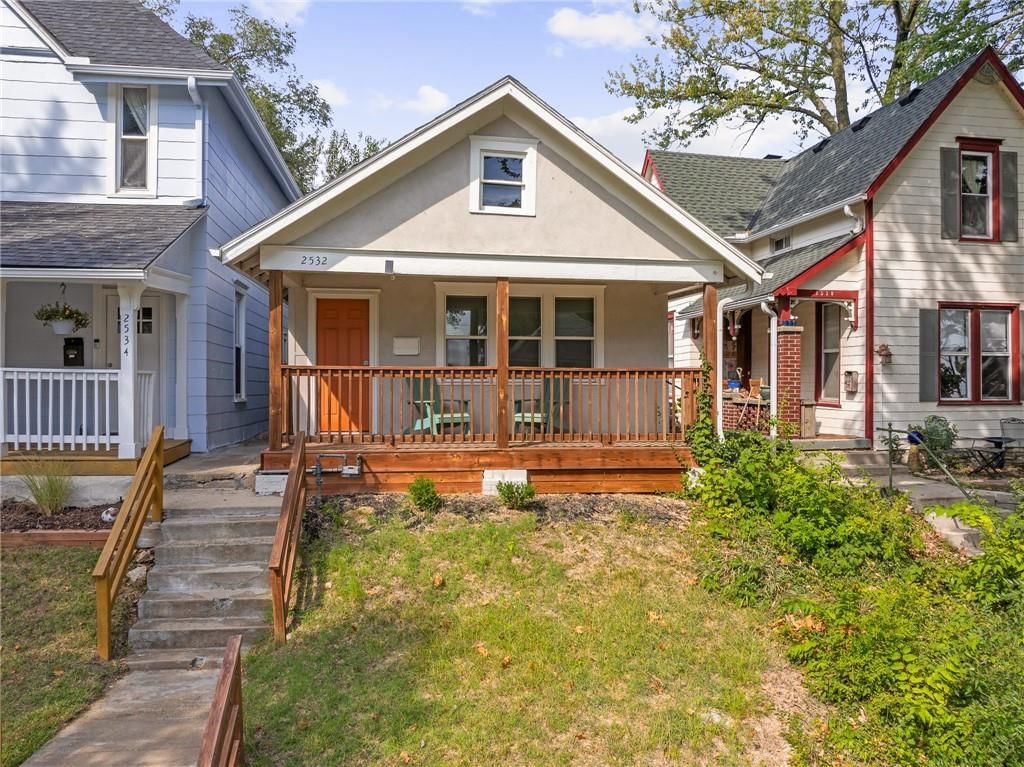 2532 Charlotte Street — photo 27