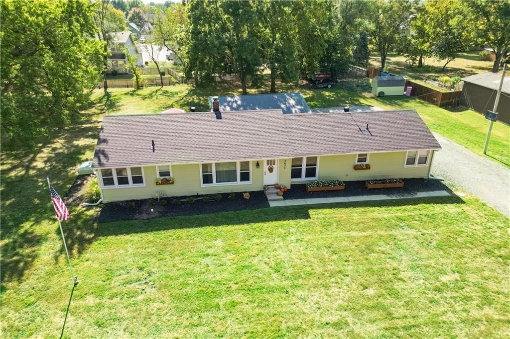 2633 E Langsford Road — photo 35