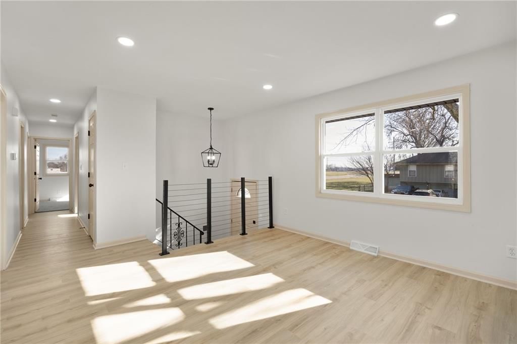 901 SW Speas Drive — photo 4