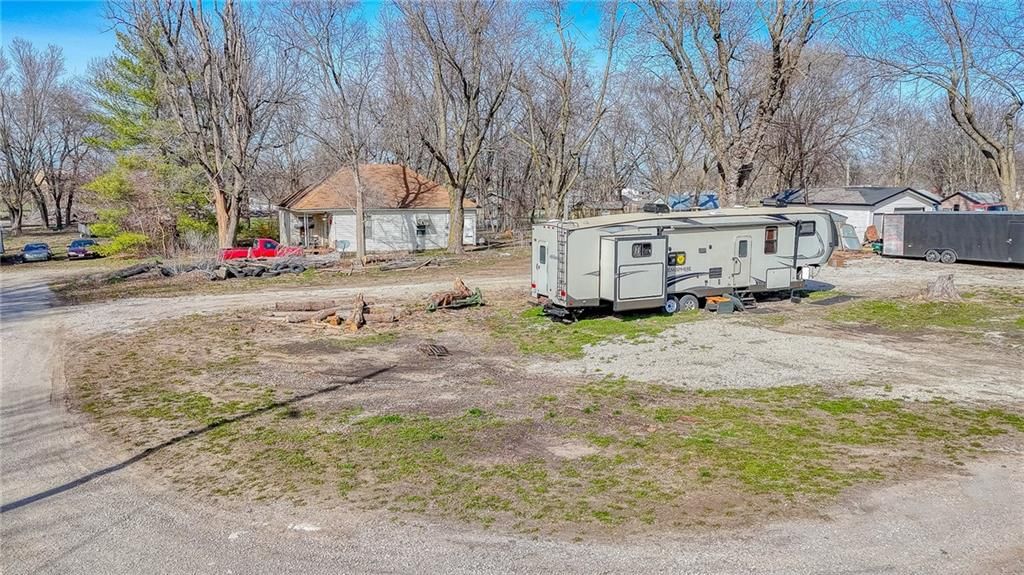 608 W Heth Street — photo 2