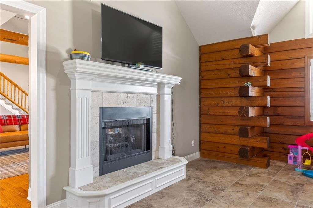 611 N Winnebago Drive — photo 21