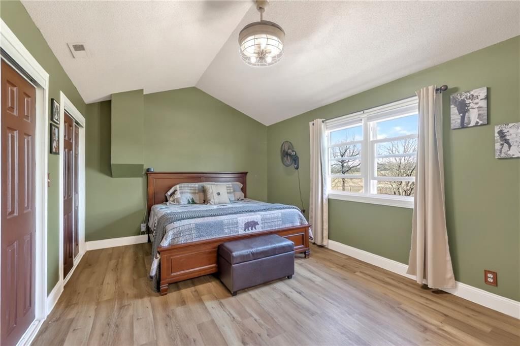 611 N Winnebago Drive — photo 32