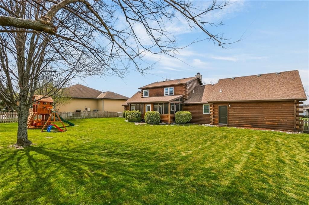 611 N Winnebago Drive — photo 48