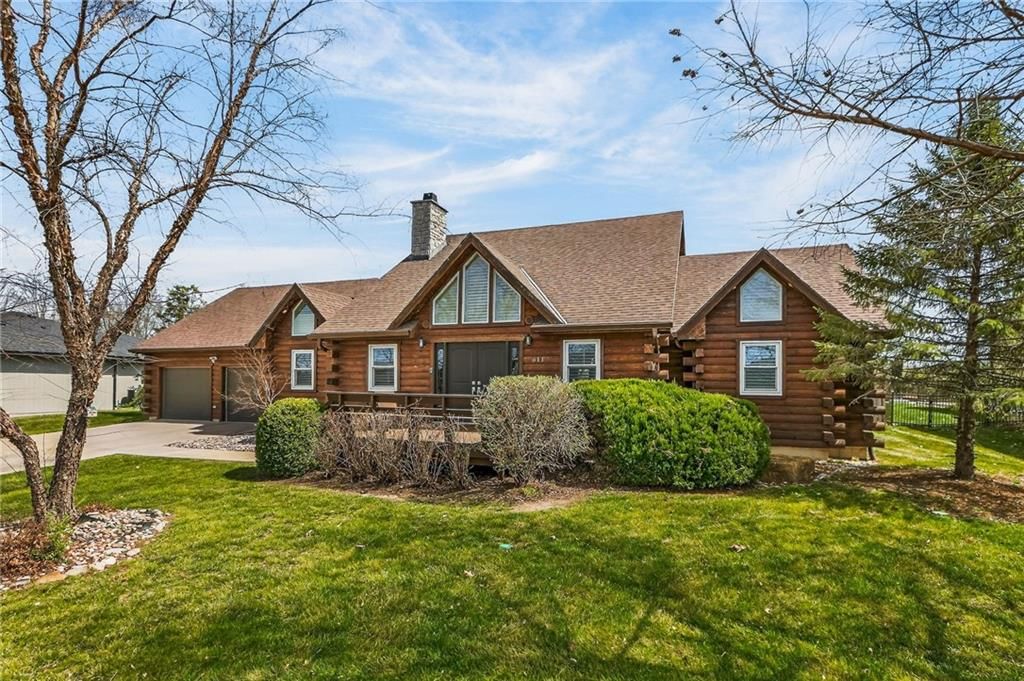 611 N Winnebago Drive — photo 63