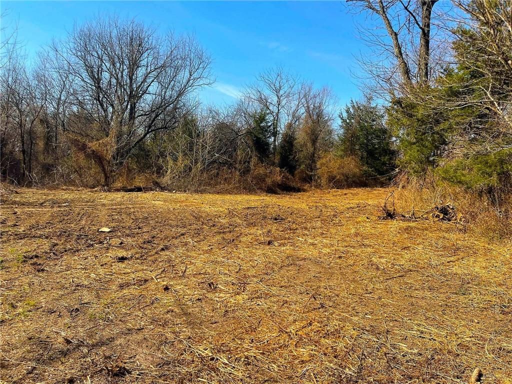 24901 Linwood Road — photo 30