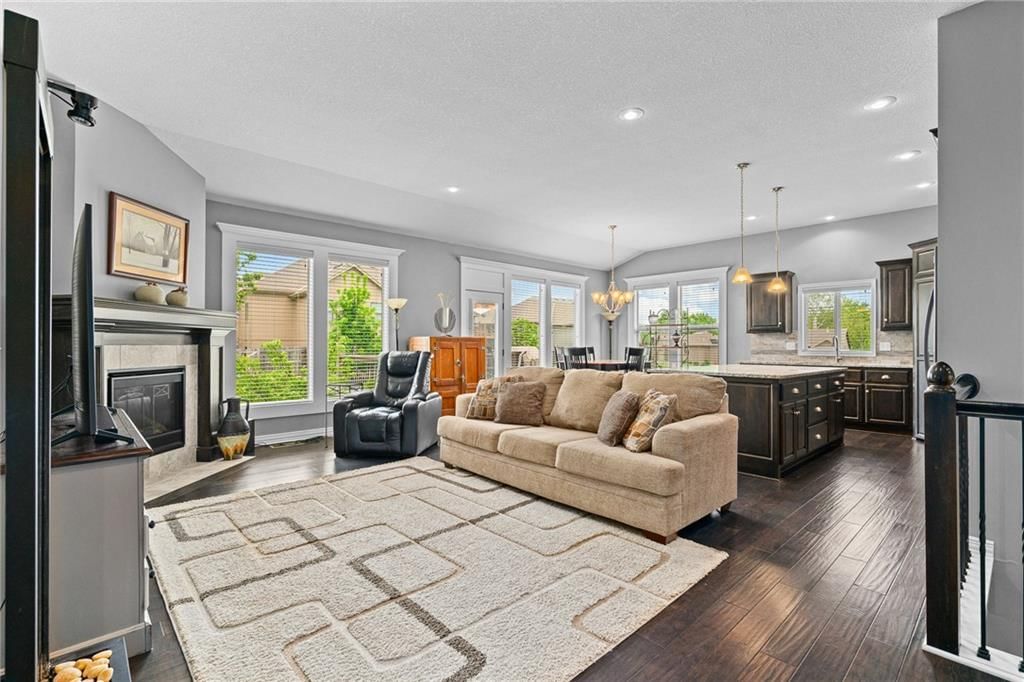 1206 Johnston Drive — photo 6