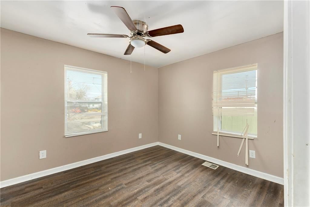 Photo 19 of 28 - 3609 E 27th Street