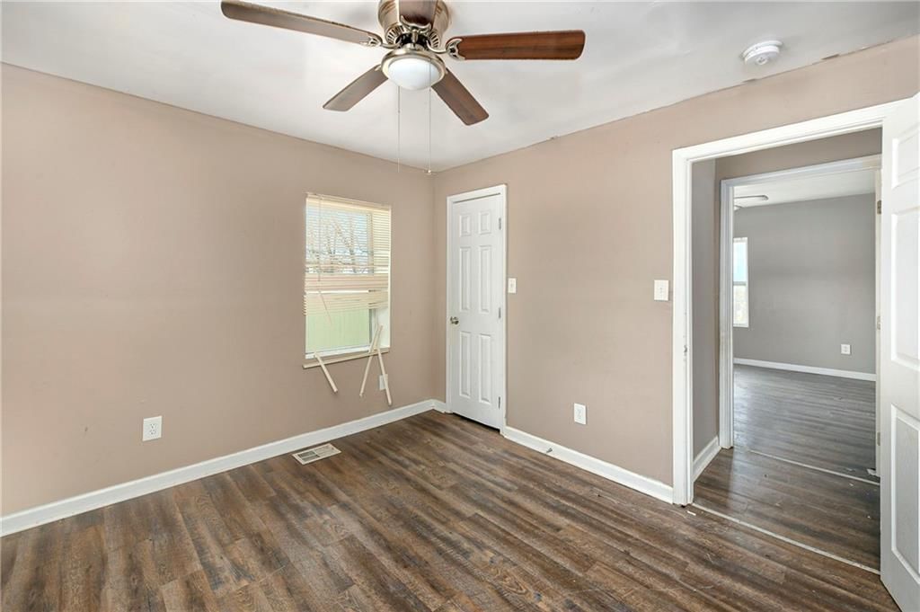 Photo 20 of 28 - 3609 E 27th Street