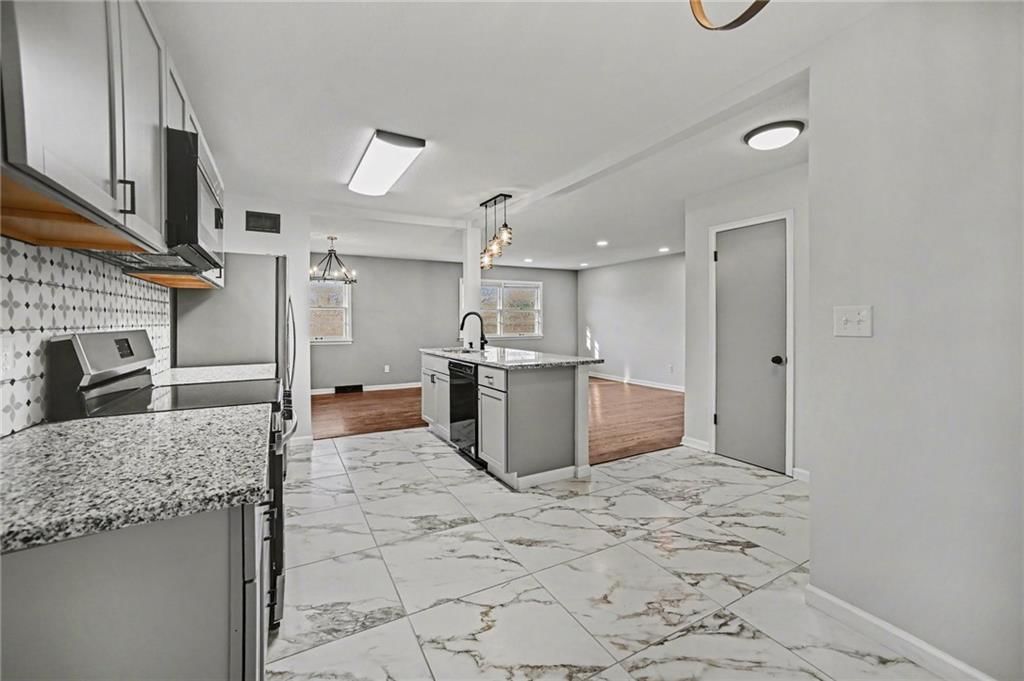 5759 Georgia Avenue — photo 7