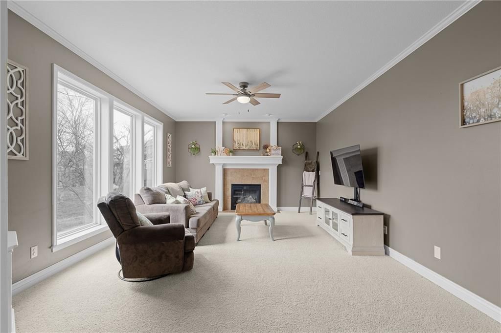 927 Hedge Apple Place — photo 3
