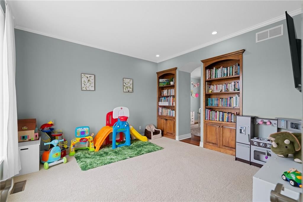 927 Hedge Apple Place — photo 10
