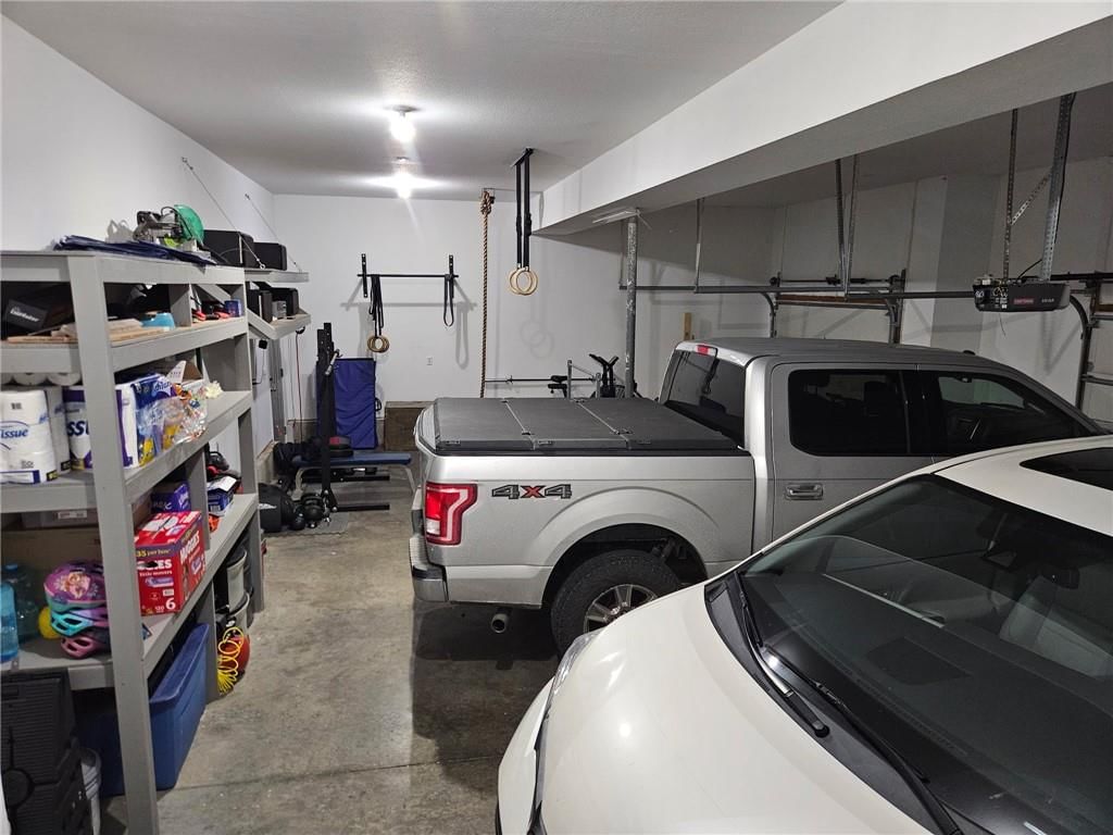 927 Hedge Apple Place — photo 37