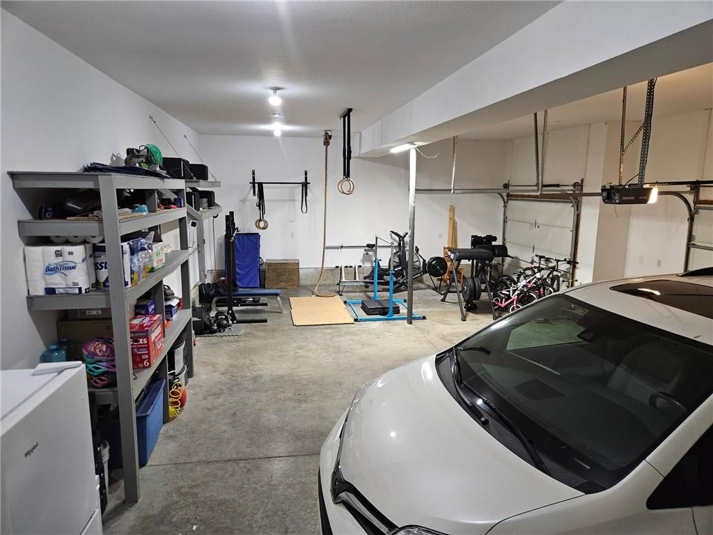 927 Hedge Apple Place — photo 38