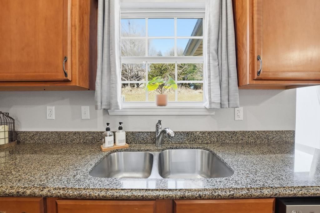 13684 OAK VALLEY Drive — photo 4