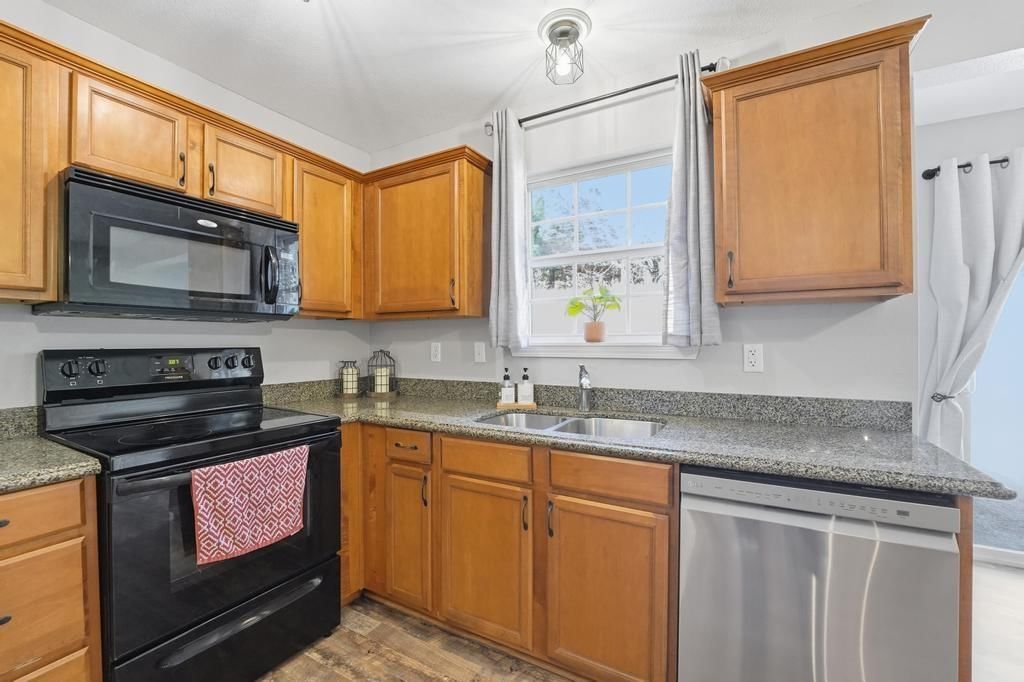 13684 OAK VALLEY Drive — photo 14