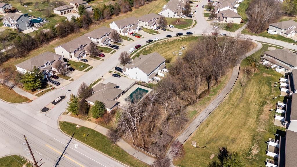 13684 OAK VALLEY Drive — photo 31