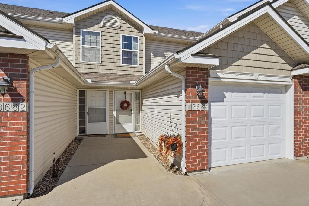 13684 OAK VALLEY Drive — photo 33