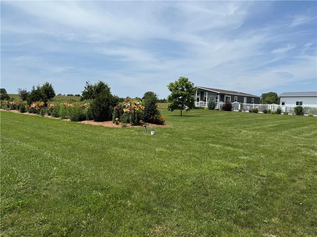 1558 N 450th Road — photo 3