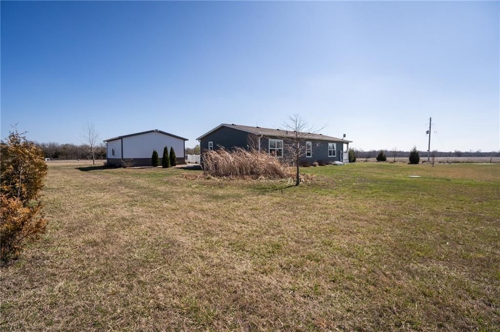 1558 N 450th Road — photo 42