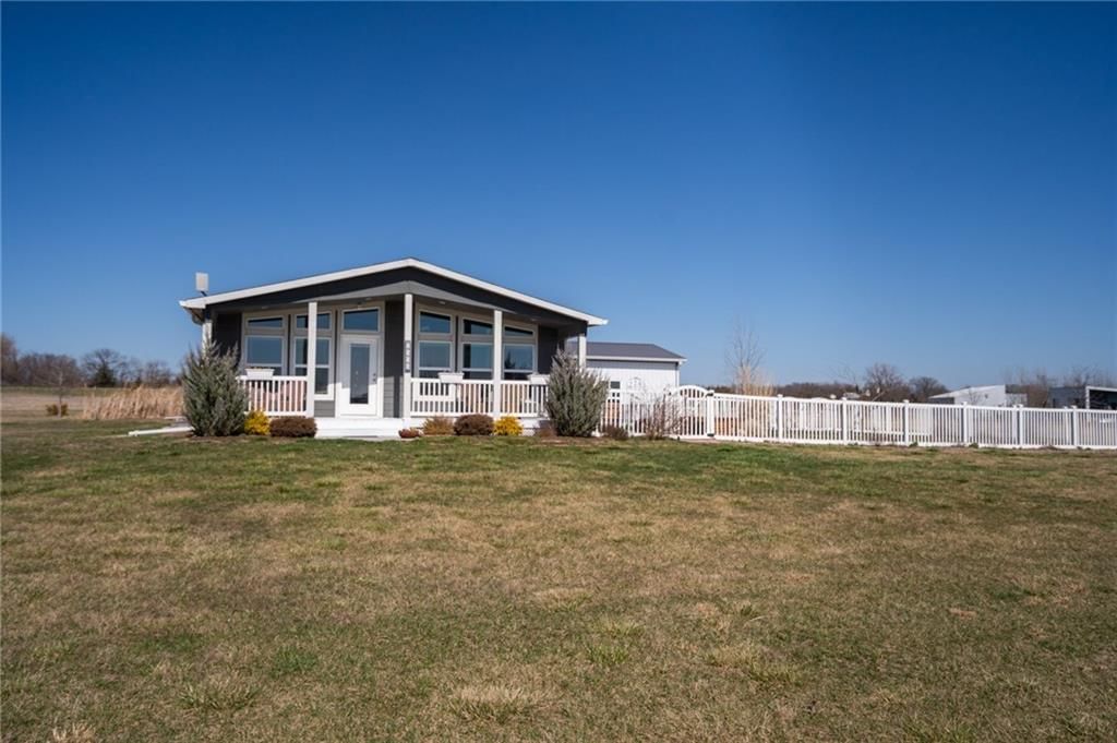 1558 N 450th Road — photo 44