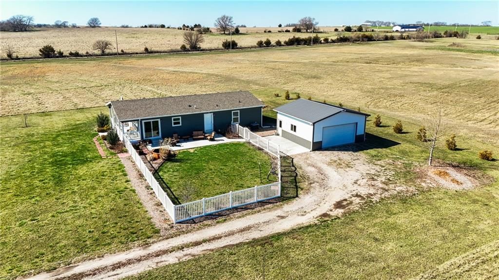 1558 N 450th Road — photo 49