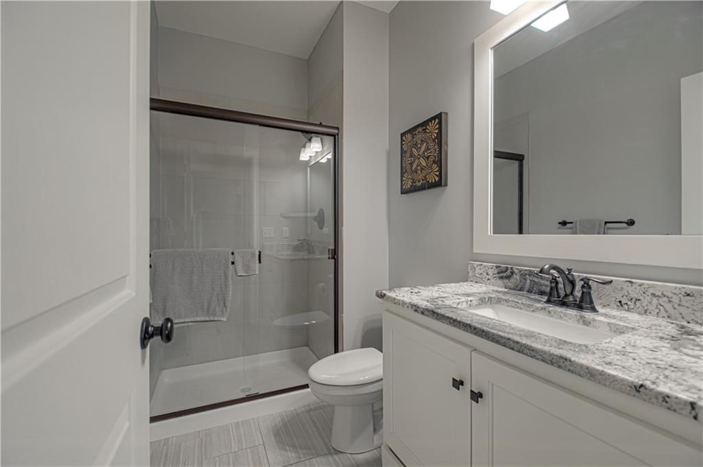 2729 W Elm Street — photo 24