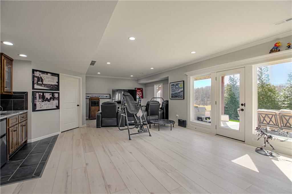 2729 W Elm Street — photo 26