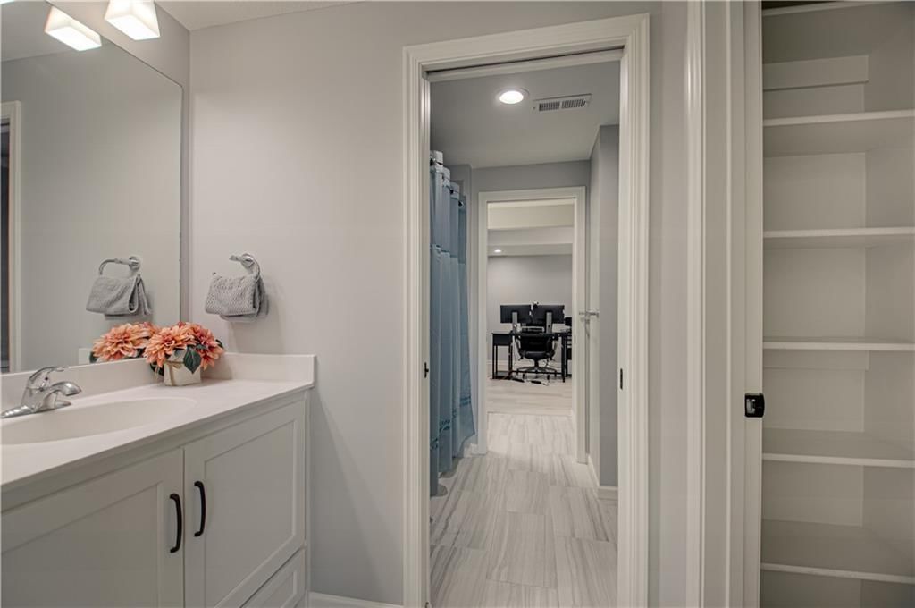 2729 W Elm Street — photo 35