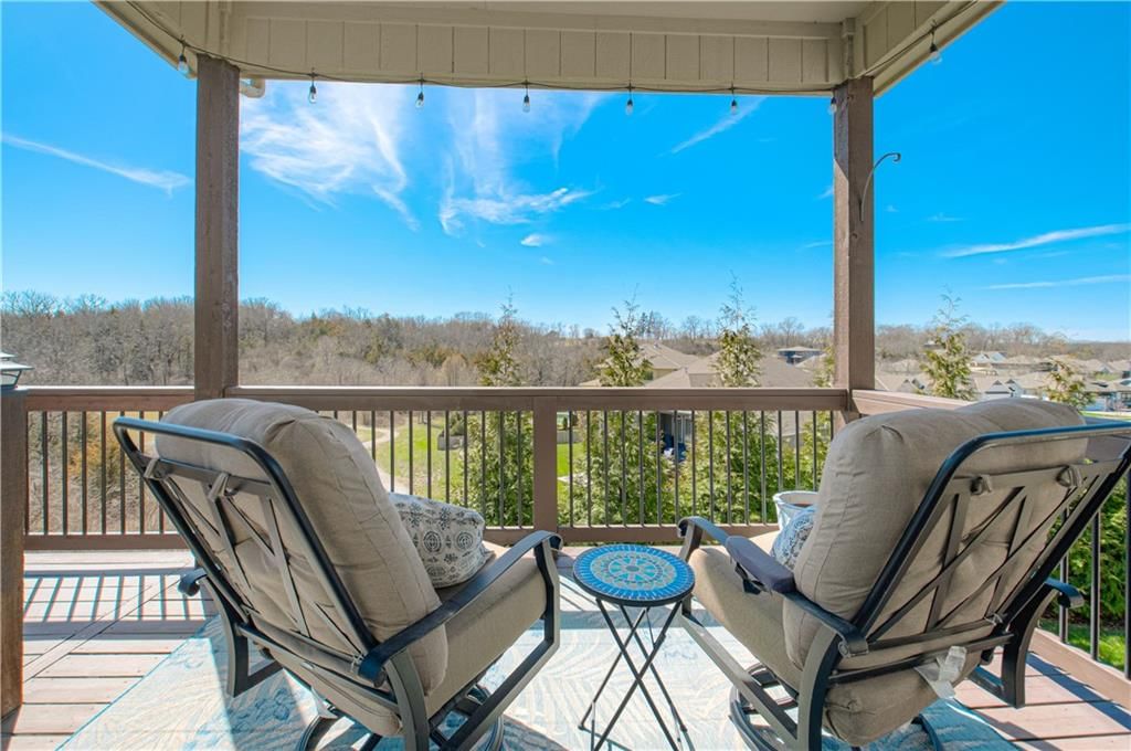 2729 W Elm Street — photo 37