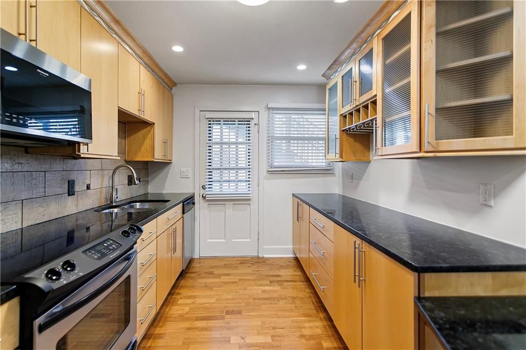 4614 HOLLY Street — photo 9