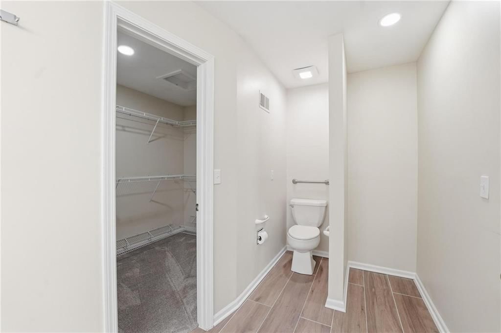 8417 W 113th Terrace — photo 38