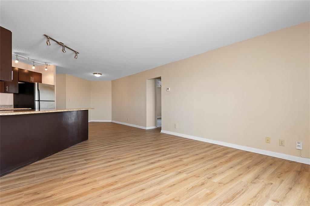 3838 Rainbow Boulevard — photo 7