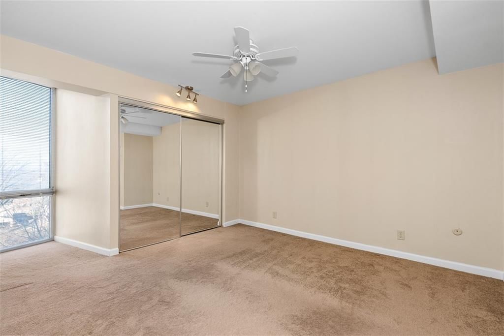 3838 Rainbow Boulevard — photo 11