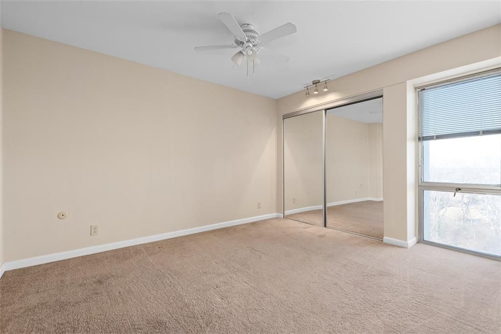3838 Rainbow Boulevard — photo 14