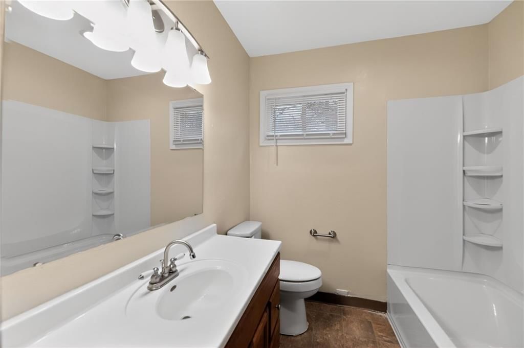 8615 E 114TH Street — photo 29